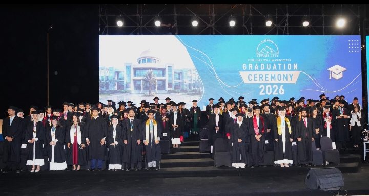 البنك الأهلي يواصل صناعة جيل جديد من المبتكرين.. تخريج دفعة جديدة من طلاب مدينة زويل وتكريم البنك لدوره في دعم التعليم 10 IMG ٢٠٢٦٠٩١٥ ١٩٤٣٤٦