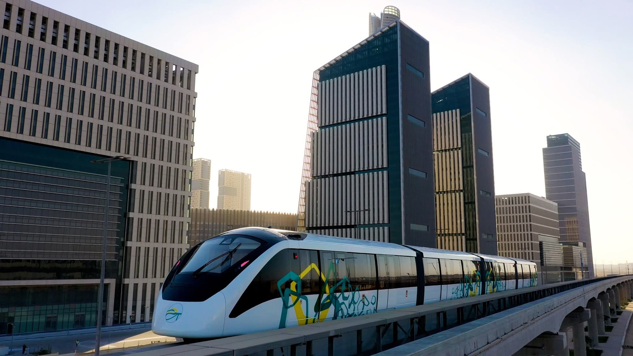 النقل تدشن التشغيل التجريبي للمرحلة الأولى من مونوريل شرق النيل لربط القاهرة الجديدة بالعاصمة الإدارية. 88 WhatsApp Image 2026 05 05 at 19.25.32