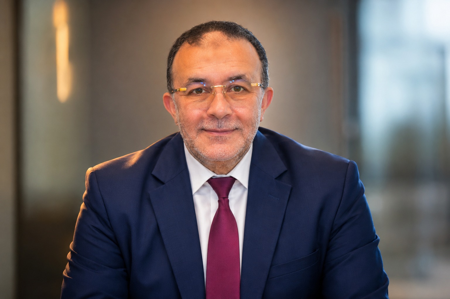 تعزيزا للتحول الرقمي بالصناعة.. خالد هاشم يعين أيمن البياع مديرا تنفيذيا لمركز تحديث الصناعة ومساعدا للوزير 21 IMG 20260728 WA0022
